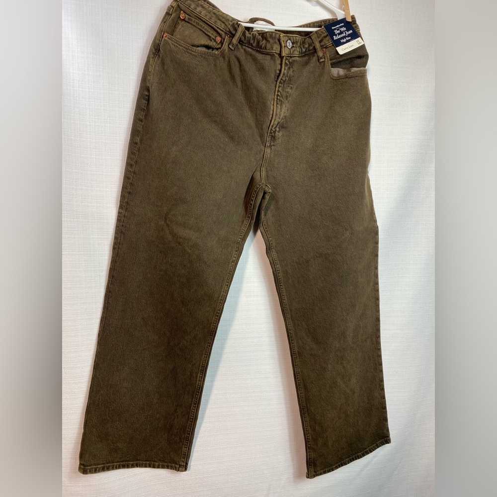Abercrombie & Fitch High Rise, Relaxed Fit denim jean